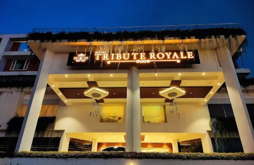 Tribute Royale in Shankar Nagar, Maradu, Kochi outdoor for wedding