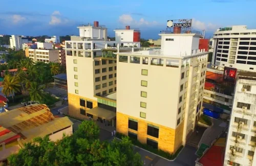 apollo-dimora-in-thampanoor-thiruvananthapuram-outdoorwedding