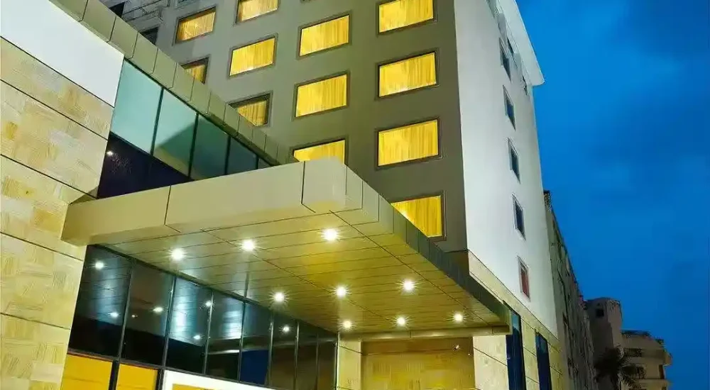 Apollo Dimora, Thampanoor