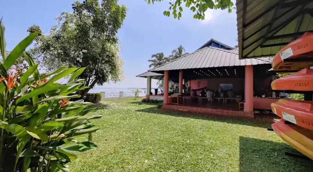 Canoe Ville Punnamada, Kottankulangara, Alappuzha For Wedding