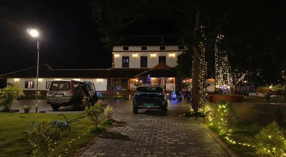 CHITHRAPURI Heritage Hotel in Alathur, Palakad for traditional Wedding