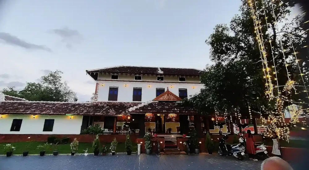 CHITHRAPURI Heritage Hotel in Alathur, Palakad for traditional Wedding