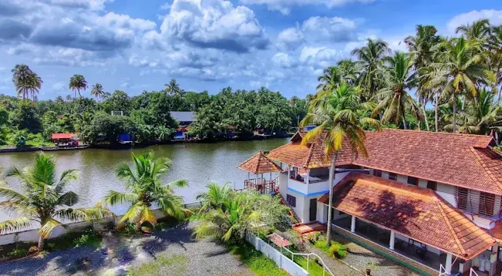 Chaandhni Lake View Resort Alappuzha For Wedding