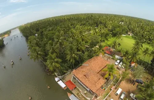 Chaandhni Lake View Resort Alappuzha For Wedding Chaandhni Lake View Resort Alappuzha For Wedding
