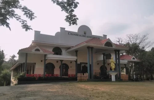 Chandragiri Auditorium in Madathumpadi, Kalpetta, Wayanad for wedding
