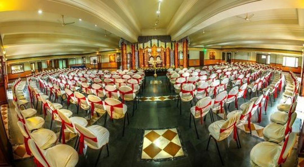 Chrysoberyl Hotel and Convention Centre in Kanjikuzhi , Kottayam for wedding