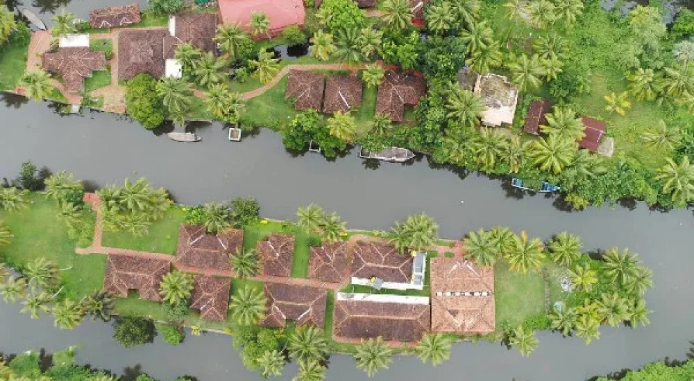 Coir Village Lake Resort Alleppey in Thrikkunnapuzha