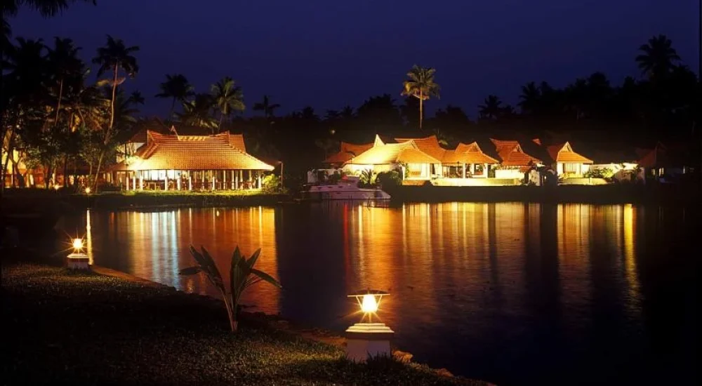 Doves Goldfieldd Lake Resort in Kumarakom For Wedding