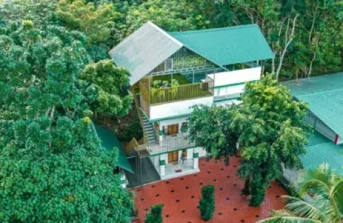 Golden Villas & Resorts in Poomala, Thrissur for wedding