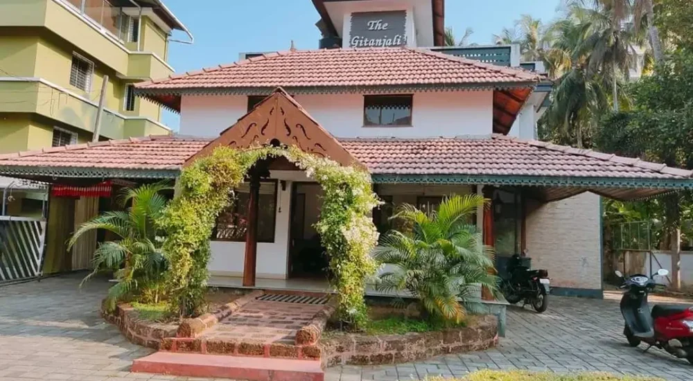 Gitanjali wedding hall Guruvayur for wedding full exterior look of gitanjali wedding house