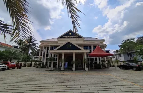 Grace international convention center in Kaipamangalam, Thrissur for wedding Grace international convention center in Kaipamangalam, Thrissur for wedding
