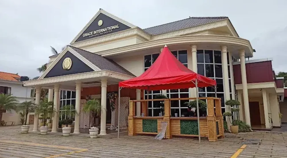 Grace international convention center in Kaipamangalam, Thrissur for wedding