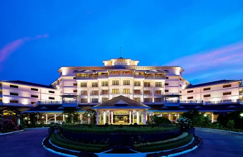 Hotel Le Meridien Kochi wedding hall ernakulam kerala