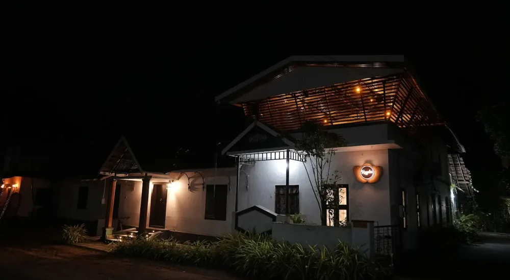 Kayyalas Courtyard in Pazhuvil, Thrissur for nalukett wedding venue