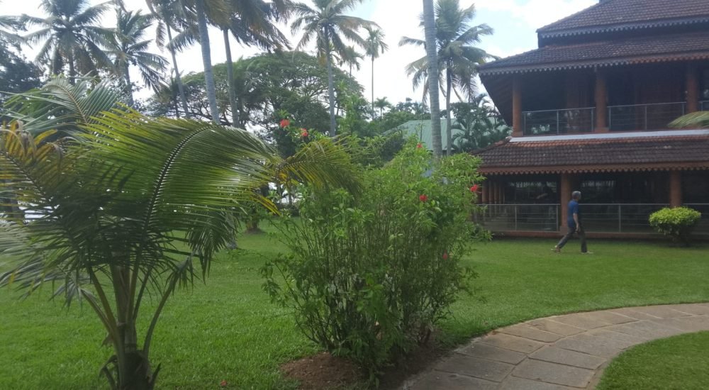 lakesong resort ammankari road athikkalam kumarakom kerala entrance