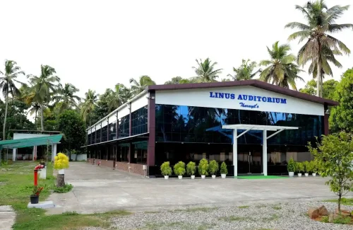 Linus Auditorium in Kottekkad, Kuttoor,Thrissur for Wedding