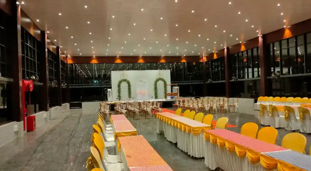 Linus Auditorium in Kottekkad, Kuttoor,Thrissur for Wedding