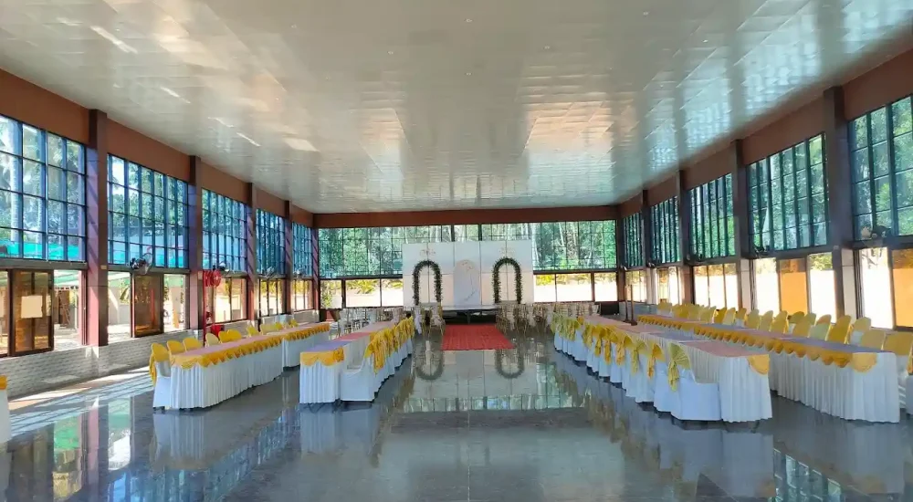 Linus Auditorium in Kottekkad, Kuttoor,Thrissur for Wedding