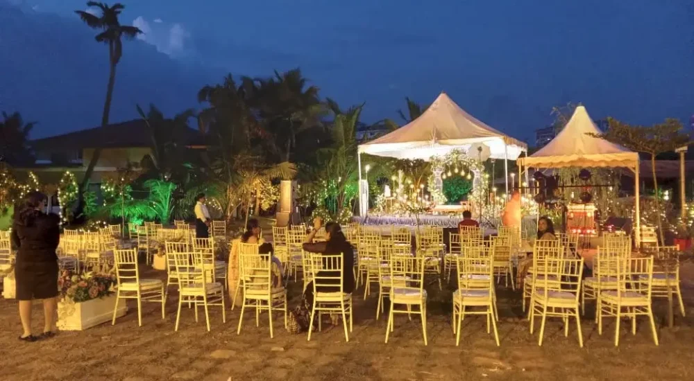 MIA RIAAN LAKE VIEW RESORT in Nettoor, Maradu, Ernakulam for Outdoor Wedding