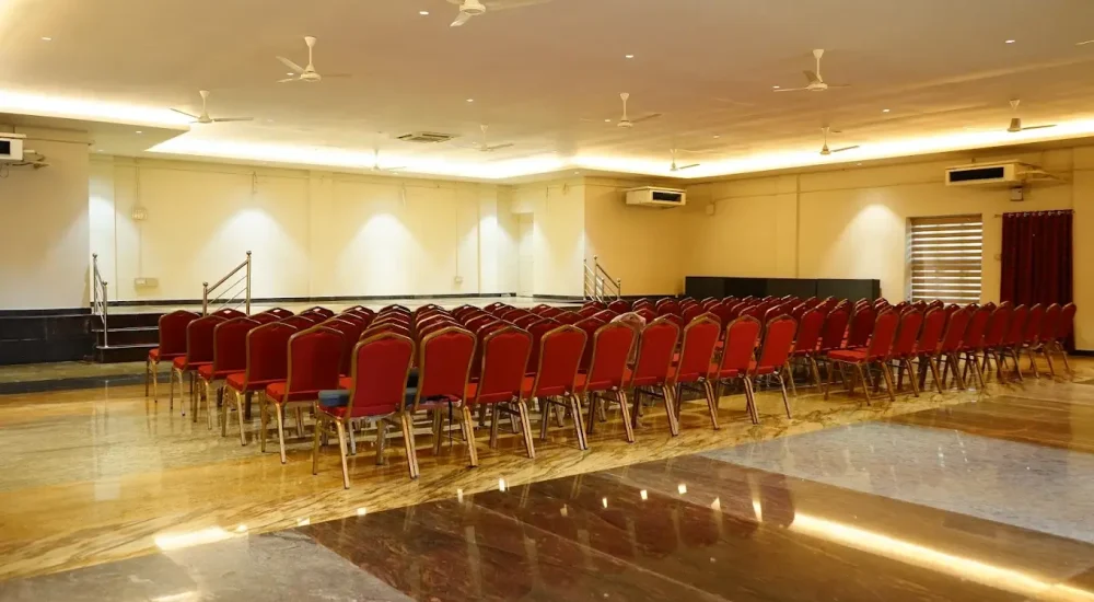 Monarch Banquet Hall in West Yakkara, Palakkad indoor for wedding