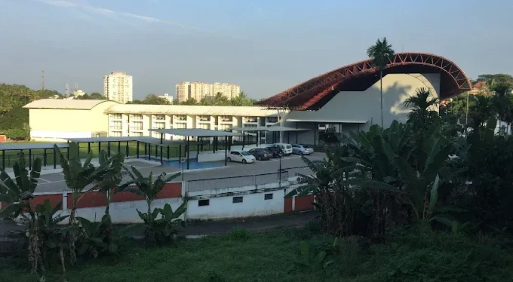 Reccaa Club in Thrikkakara, Kochi for wedding