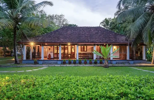 Baymaas Lakehouse Open Lawn in Cheppanam, Ernakulam, Kochi for wedding