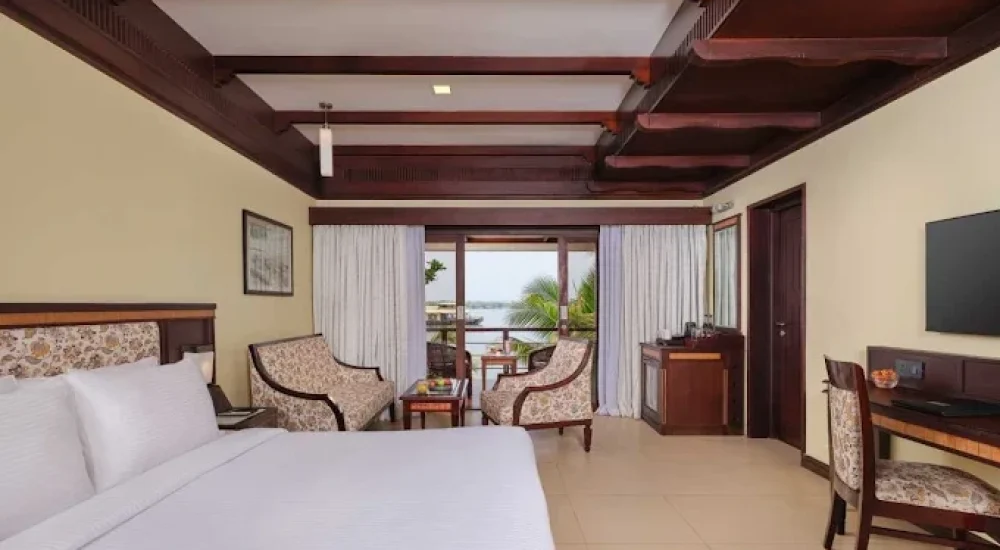 Sterling Lake Palace Alappuzha wedding cost