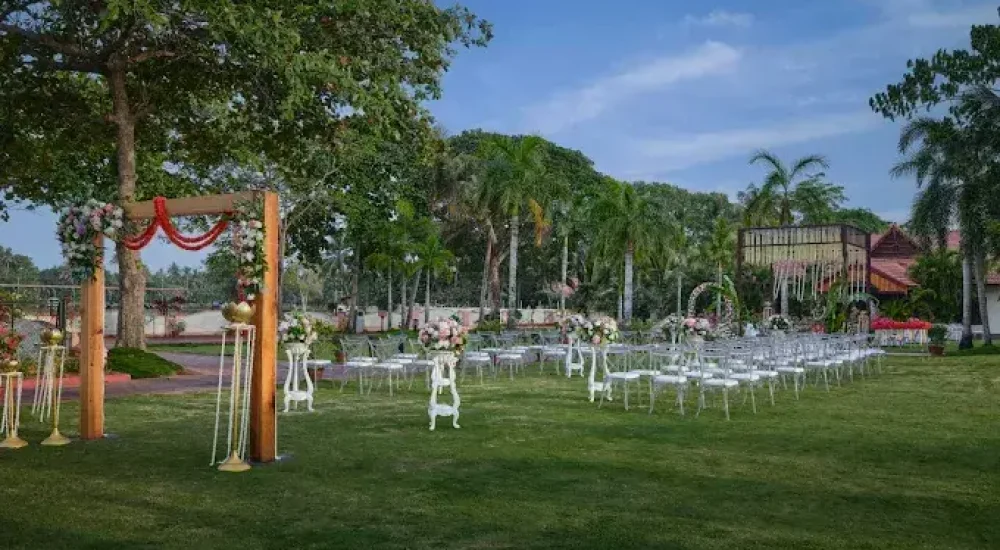 Sterling Lake Palace Alappuzha wedding cost