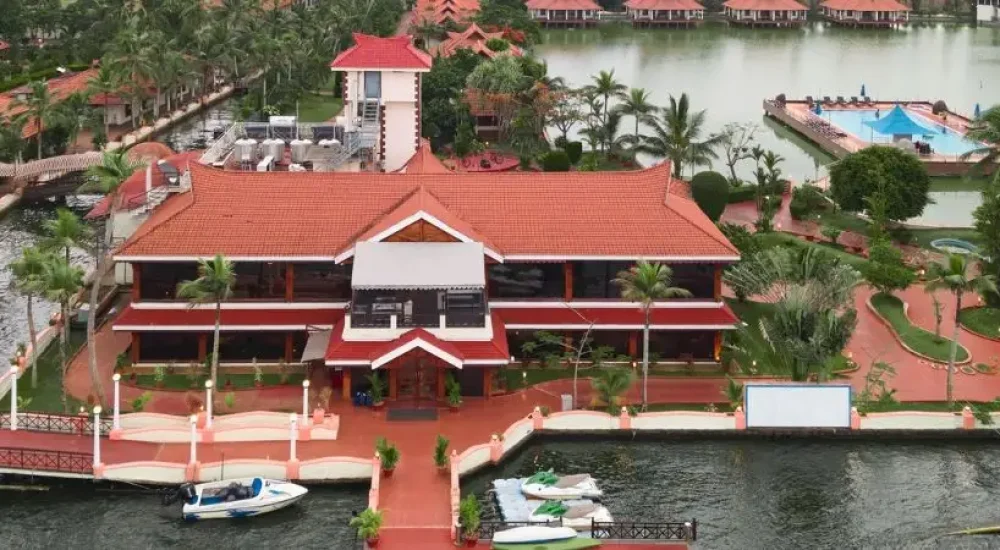 Sterling Lake Palace Alappuzha wedding cost