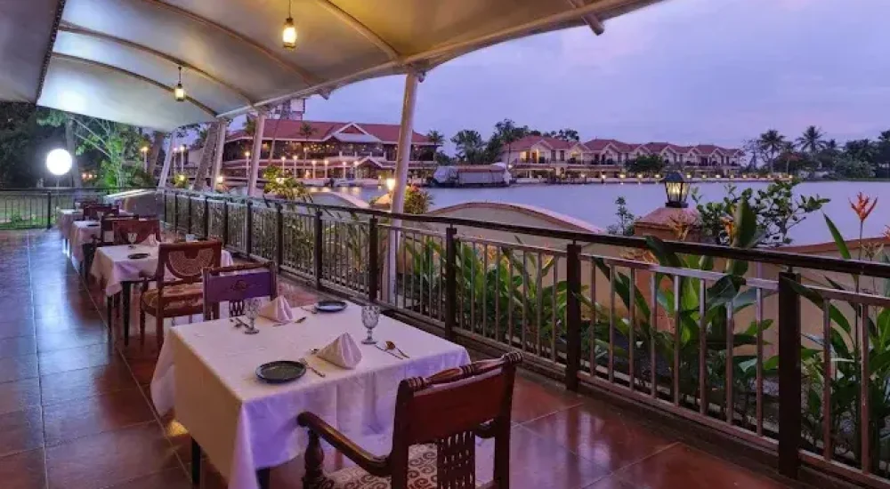 Sterling Lake Palace Alappuzha wedding cost