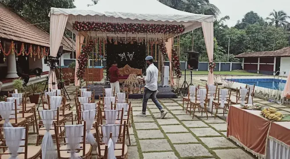 KR Thekkedathu Mana In Kunnamkulam, Thrissur For Destination Wedding