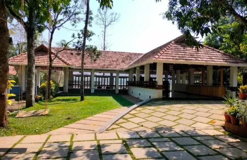 KR Thekkedathu Mana In Kunnamkulam, Thrissur For Destination Wedding