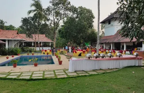 KR Thekkedathu Mana In Kunnamkulam, Thrissur For Destination Wedding