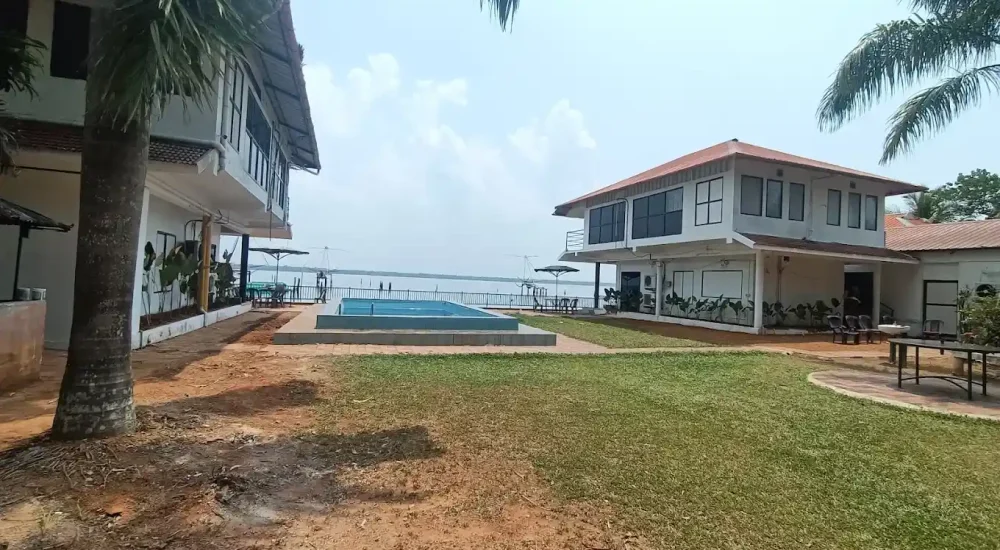 Lake Symphony Resort in Panangad, Kochi outdoor for wedding