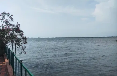 Lake Symphony Resort in Panangad, Kochi outdoor for wedding