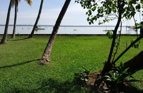 Lake Symphony Resort in Panangad, Kochi outdoor for wedding