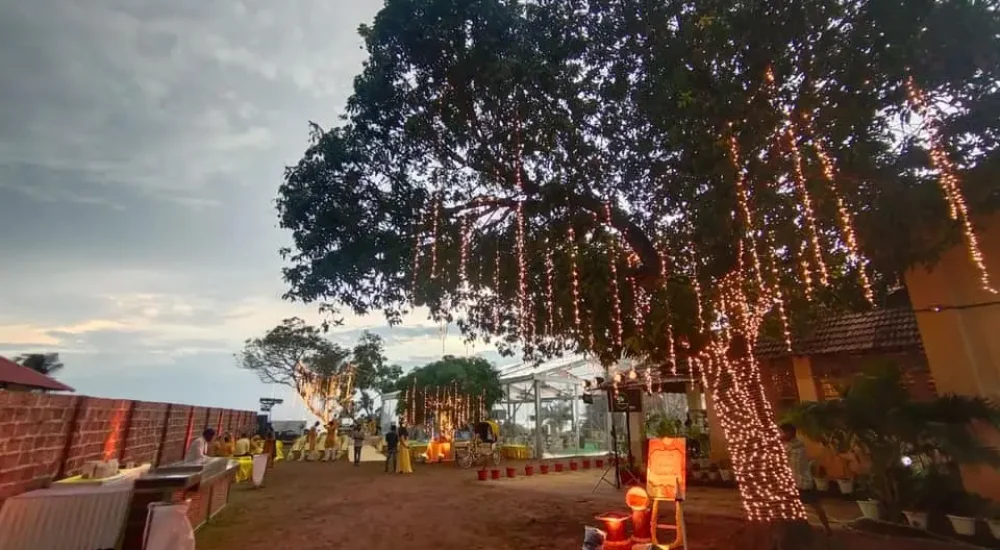 Wasava Cliff house in Burnacherry, Kannur For outdoor Wedding