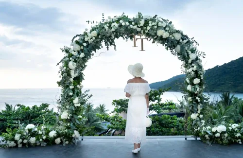 Christian wedding stage decoration in Kerala Christian wedding stage decoration in Kerala